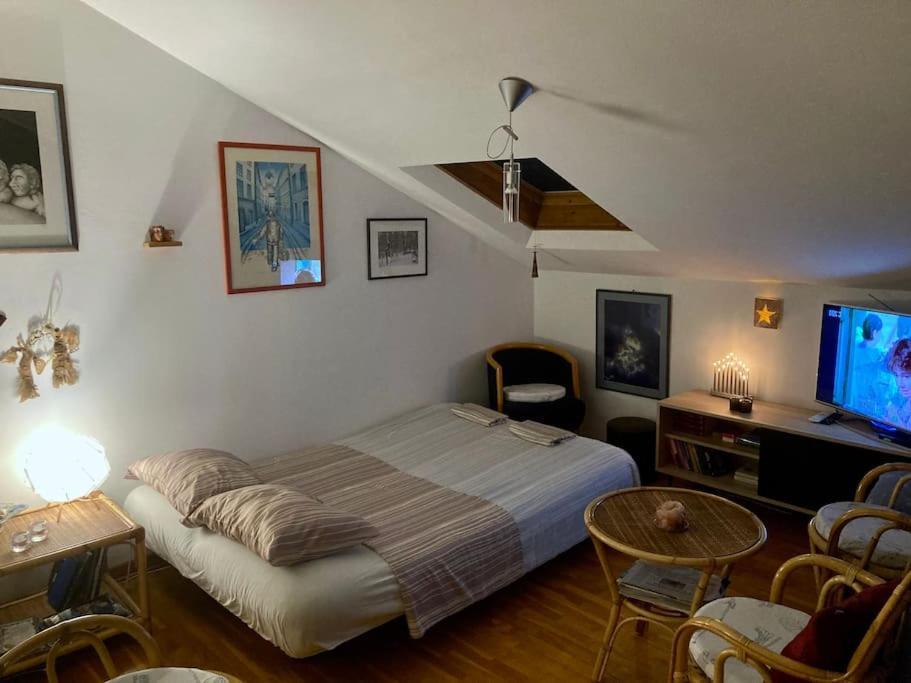 Artistic Sunset Apartment *